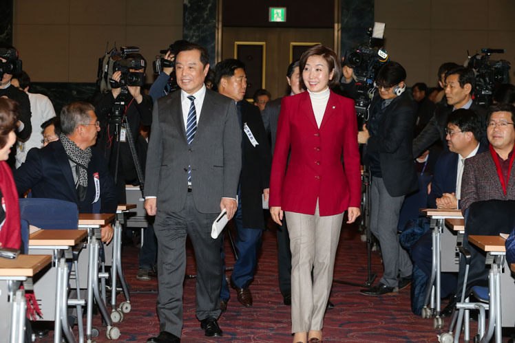 제목 노출 영역입니다 이미지