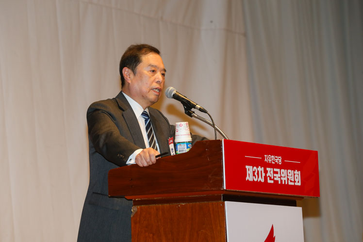 제목 노출 영역입니다 이미지