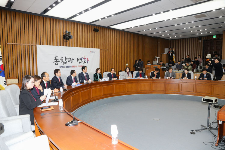 제목 노출 영역입니다 이미지