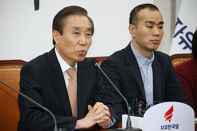 제목 노출 영역입니다 이미지