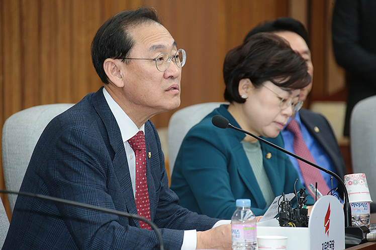 제목 노출 영역입니다 이미지