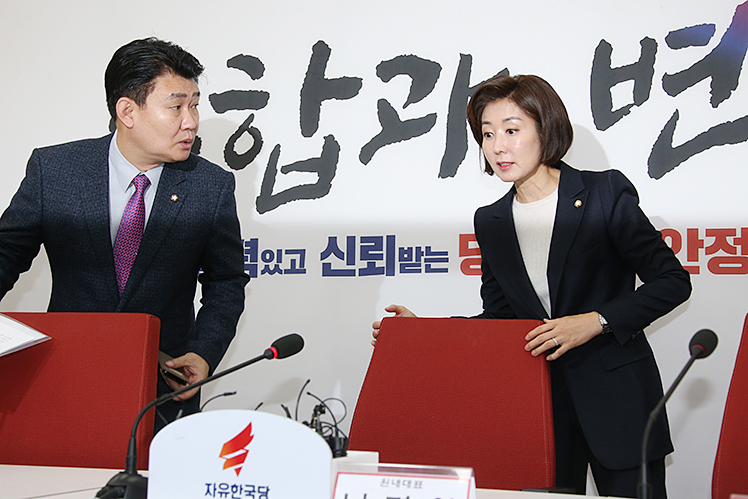제목 노출 영역입니다 이미지