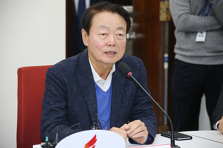 제목 노출 영역입니다 이미지