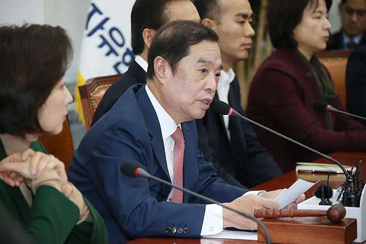 제목 노출 영역입니다 이미지