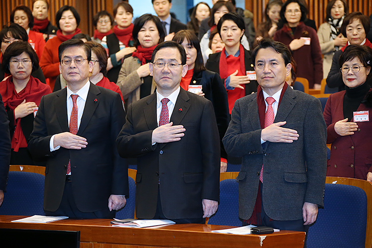 제목 노출 영역입니다 이미지