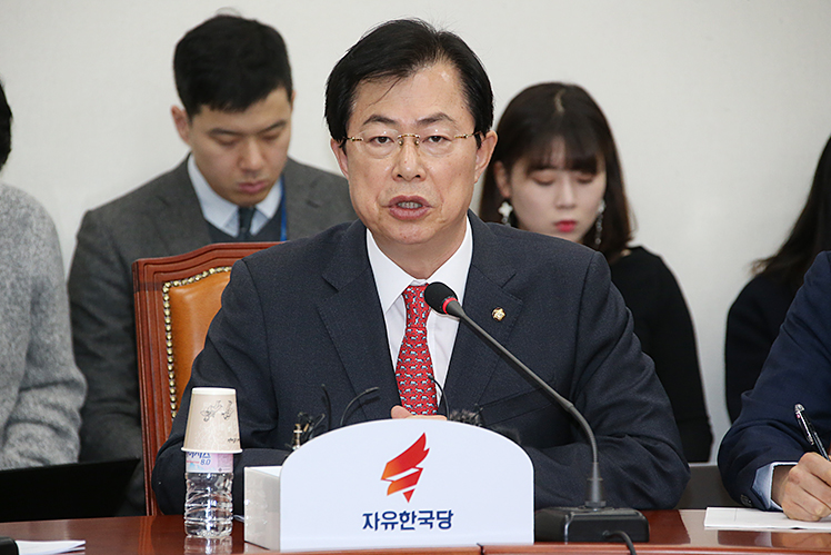 제목 노출 영역입니다 이미지