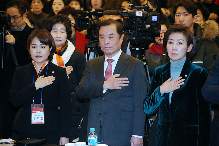 제목 노출 영역입니다 이미지