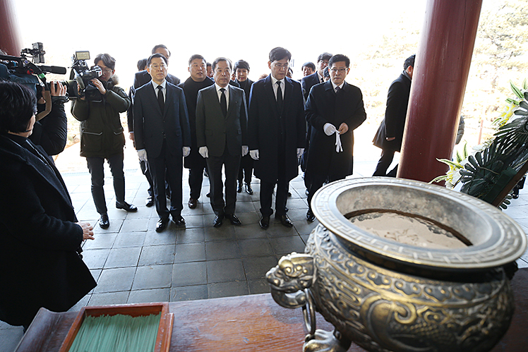 제목 노출 영역입니다 이미지