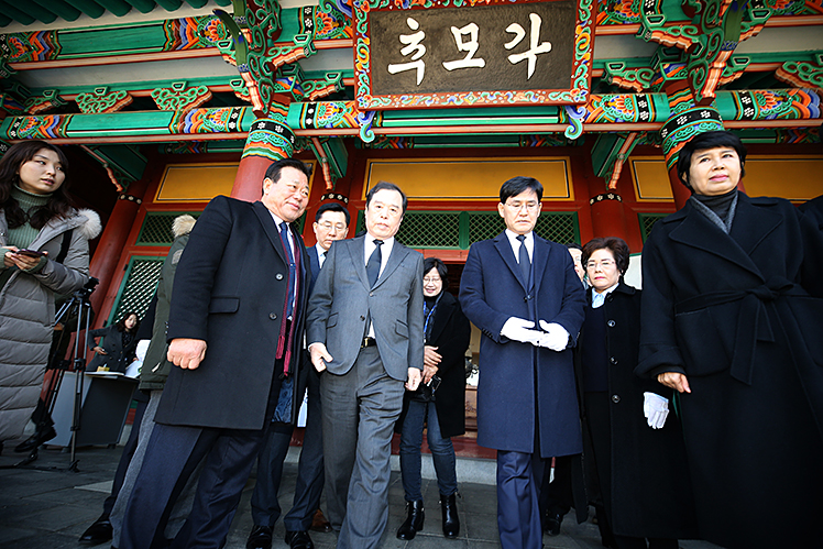 제목 노출 영역입니다 이미지