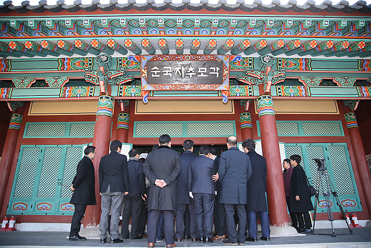 제목 노출 영역입니다 이미지