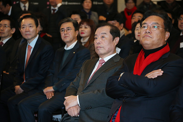 제목 노출 영역입니다 이미지