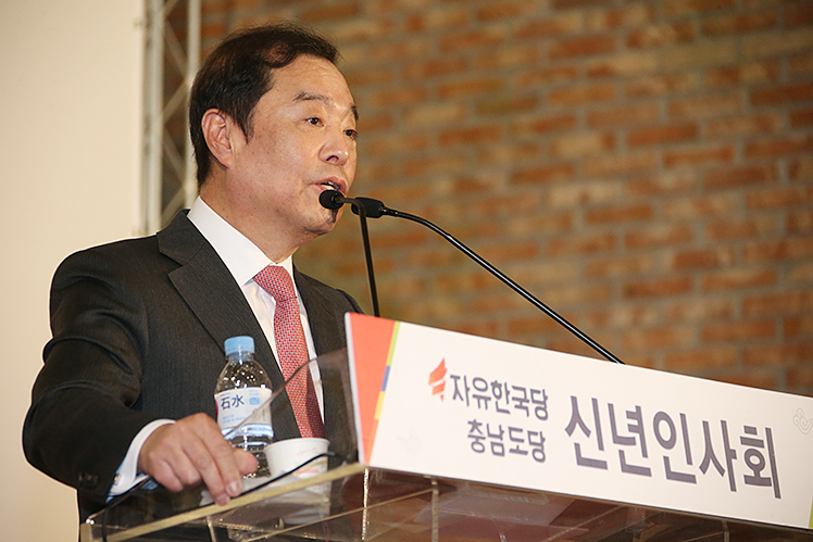 제목 노출 영역입니다 이미지