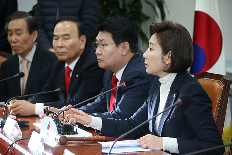 제목 노출 영역입니다 이미지