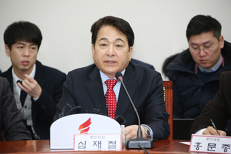 제목 노출 영역입니다 이미지