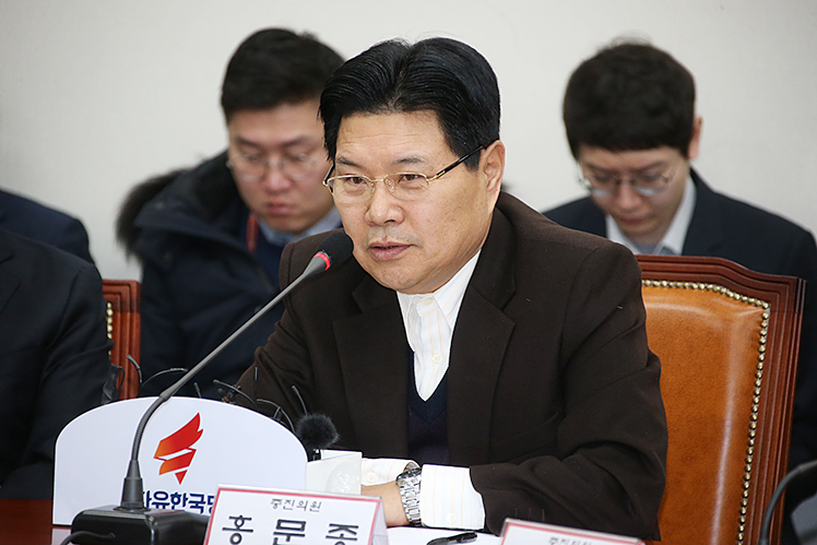 제목 노출 영역입니다 이미지