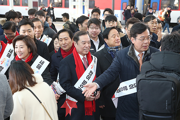 제목 노출 영역입니다 이미지