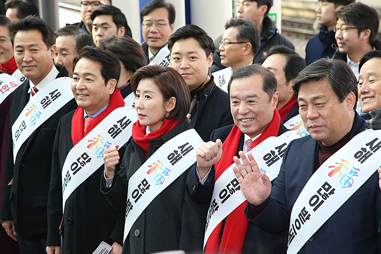제목 노출 영역입니다 이미지