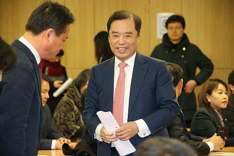 제목 노출 영역입니다 이미지