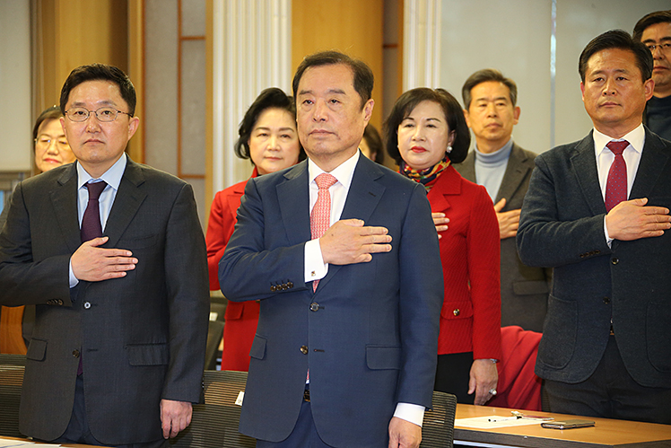 제목 노출 영역입니다 이미지