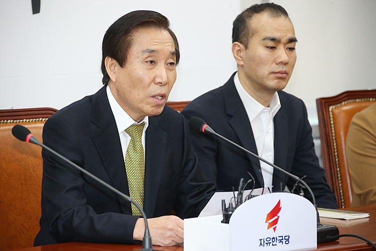 제목 노출 영역입니다 이미지