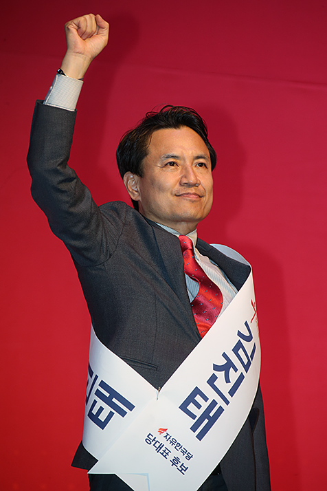 제목 노출 영역입니다 이미지