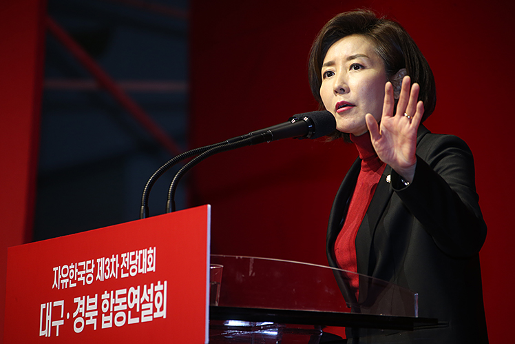 제목 노출 영역입니다 이미지