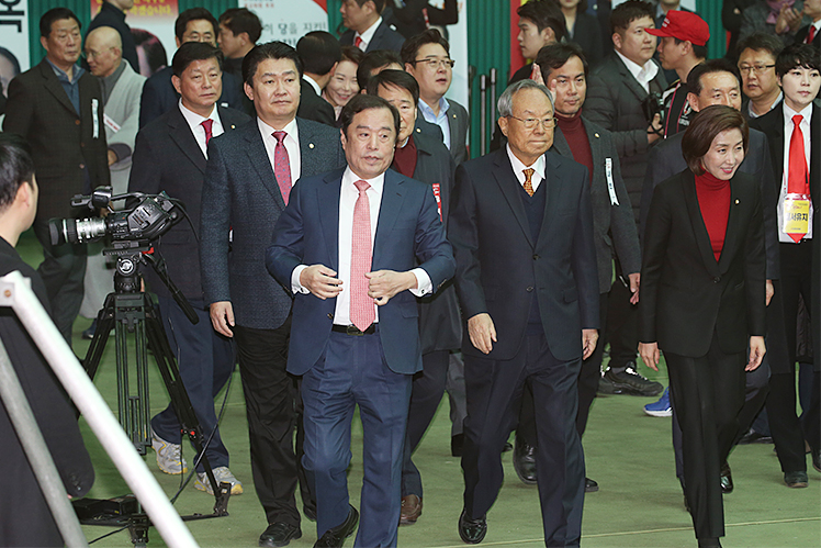 제목 노출 영역입니다 이미지
