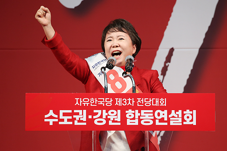 제목 노출 영역입니다 이미지