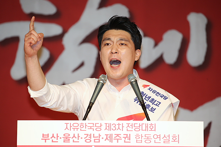 제목 노출 영역입니다 이미지