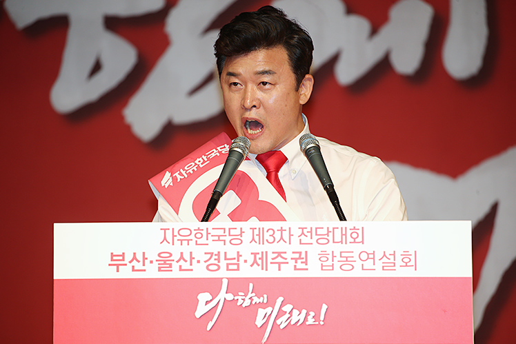 제목 노출 영역입니다 이미지