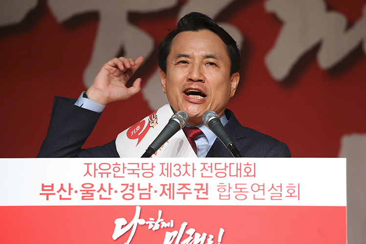 제목 노출 영역입니다 이미지