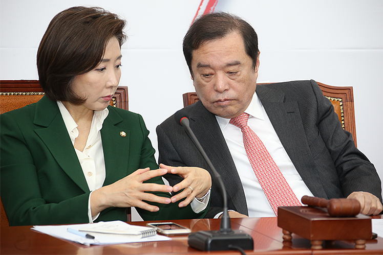 제목 노출 영역입니다 이미지