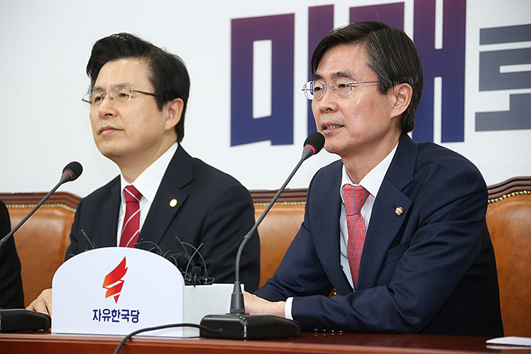 제목 노출 영역입니다 이미지