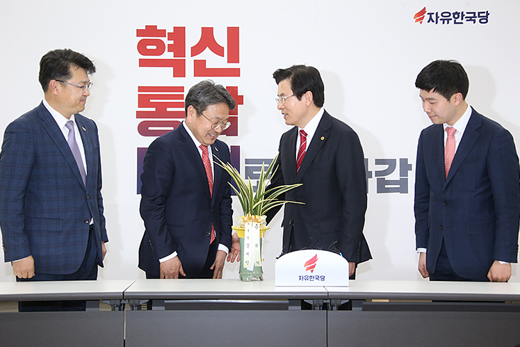제목 노출 영역입니다 이미지