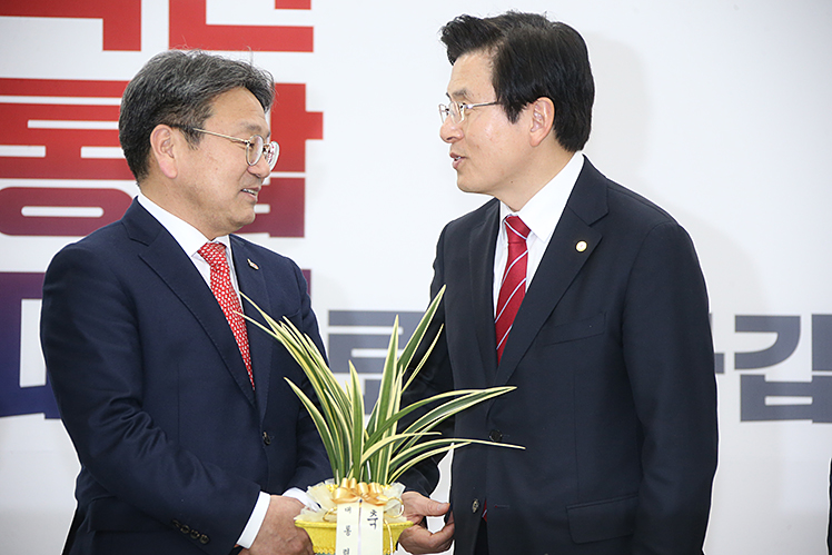 제목 노출 영역입니다 이미지