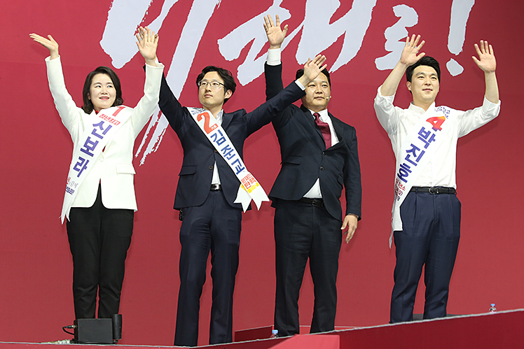 제목 노출 영역입니다 이미지