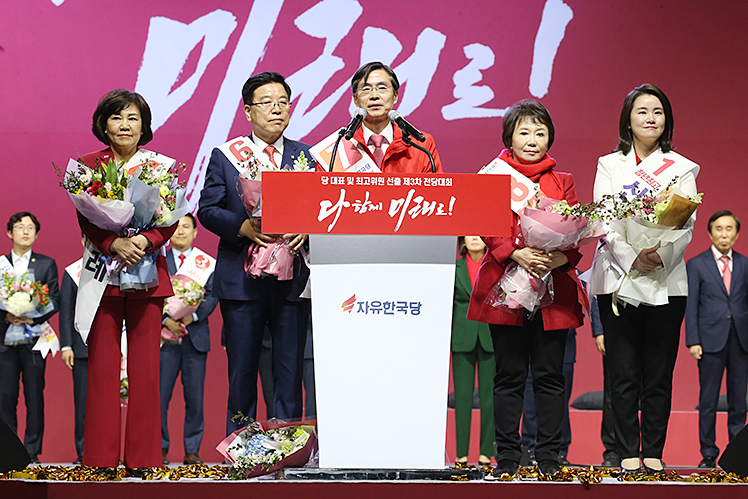 제목 노출 영역입니다 이미지