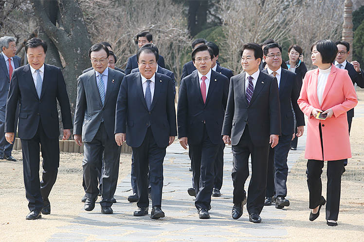 제목 노출 영역입니다 이미지