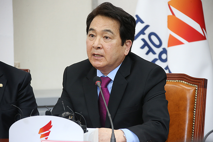 제목 노출 영역입니다 이미지