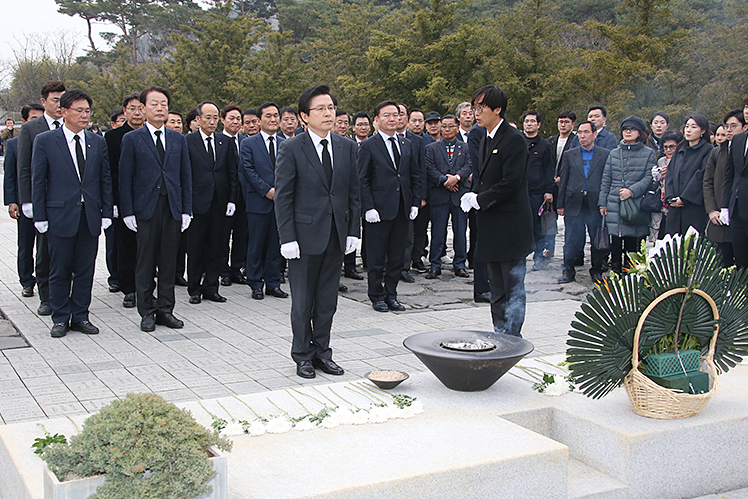 제목 노출 영역입니다 이미지