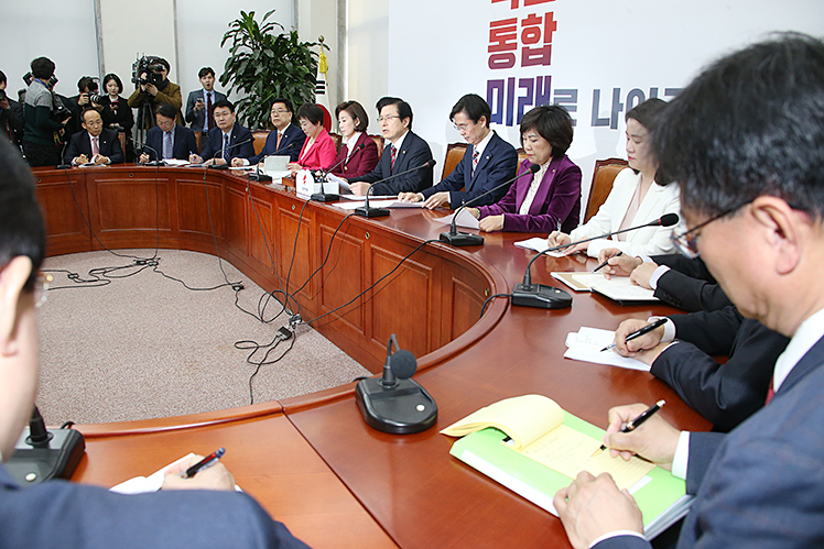 제목 노출 영역입니다 이미지