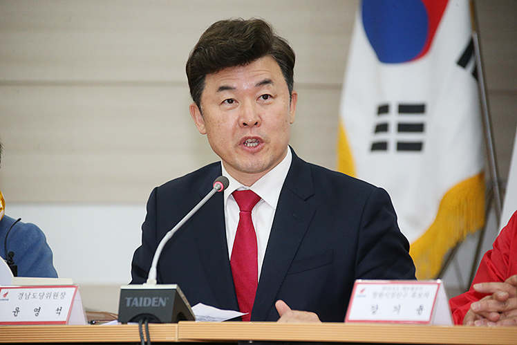 제목 노출 영역입니다 이미지