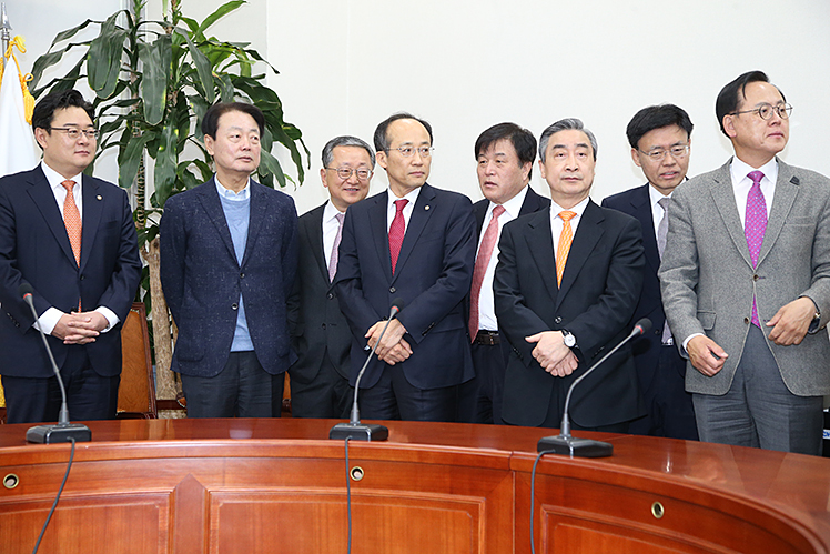 제목 노출 영역입니다 이미지