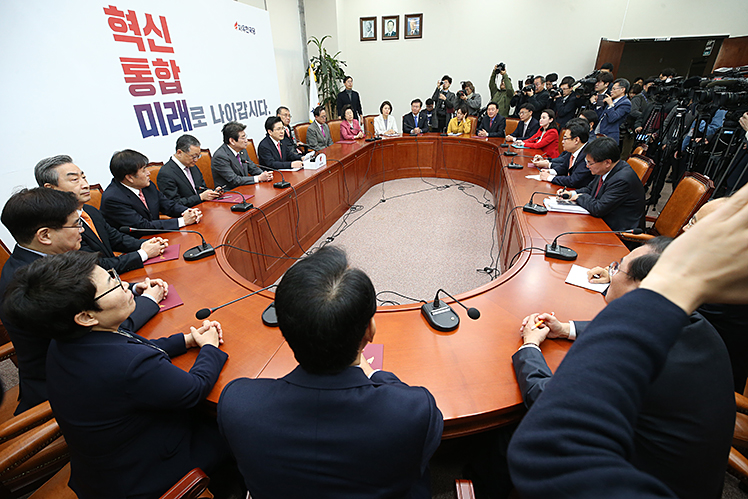 제목 노출 영역입니다 이미지
