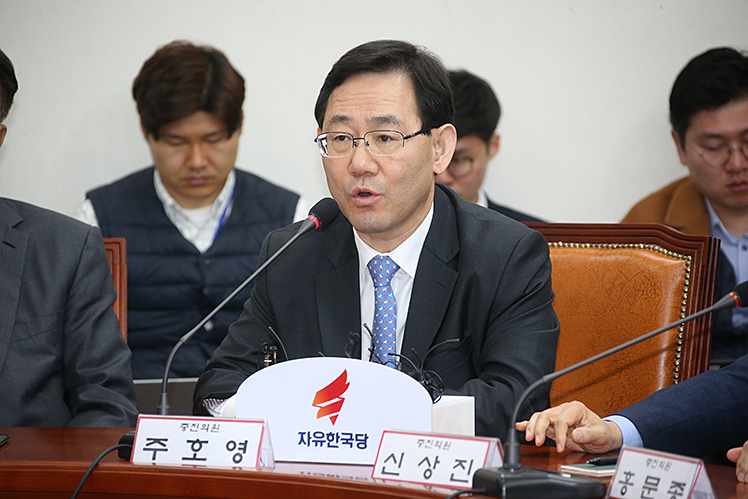 제목 노출 영역입니다 이미지