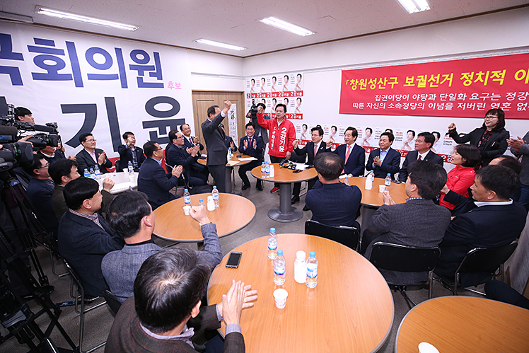 제목 노출 영역입니다 이미지