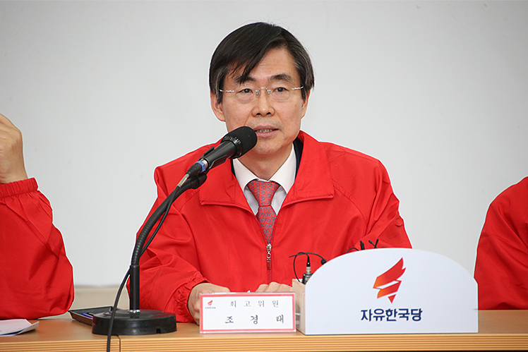 제목 노출 영역입니다 이미지
