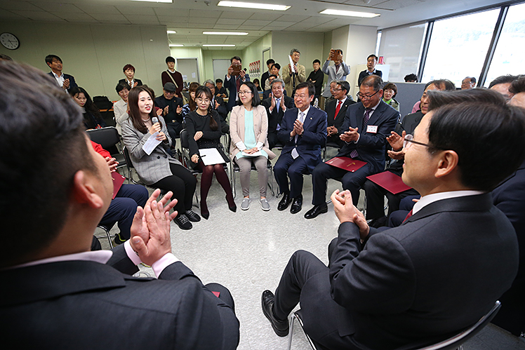 제목 노출 영역입니다 이미지