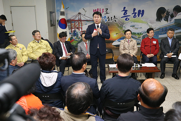 제목 노출 영역입니다 이미지