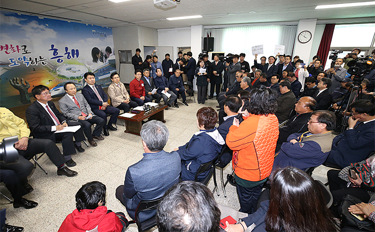 제목 노출 영역입니다 이미지